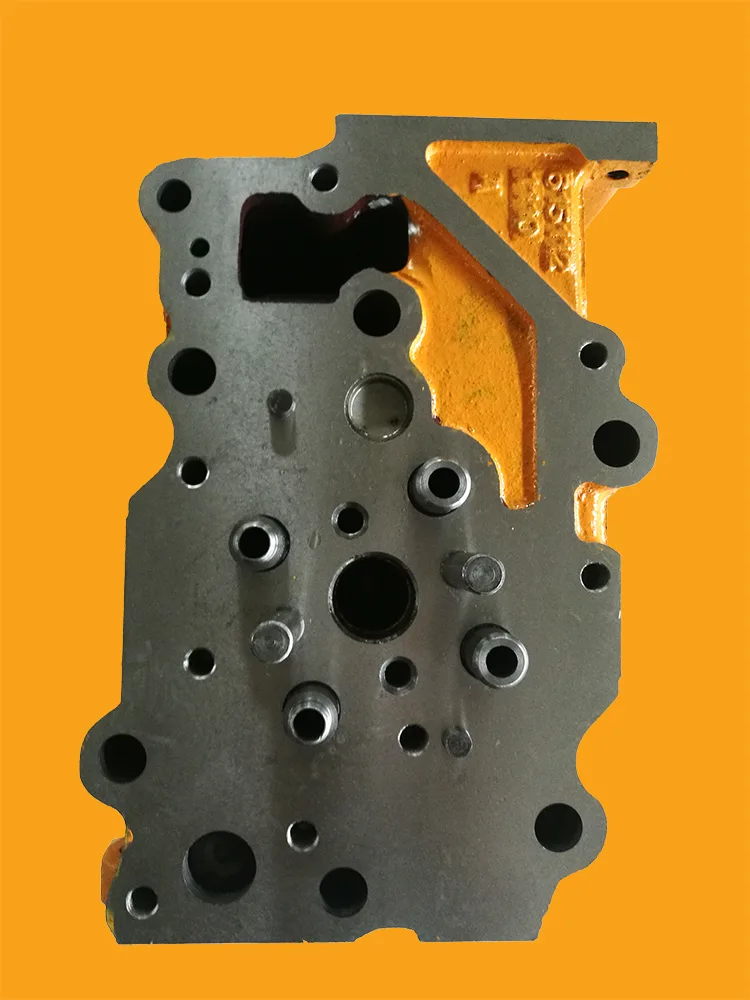 CYLINDER HEAD 6151-12-1110